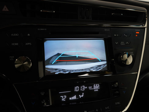 Used 2017 Toyota Avalon XLE Premium image 19