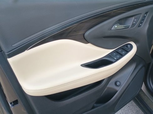 Used 2019 Buick Envision Essence image 13