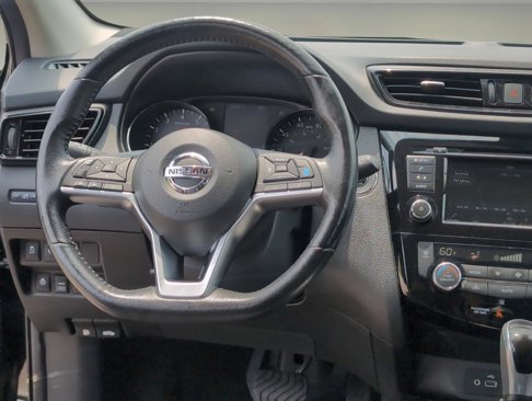 Used 2022 Nissan Rogue Sport SV image 13
