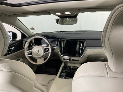 Certified 2024 Volvo S60 T8 Ultimate image 17