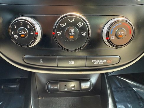 Used 2016 Kia Soul image 34