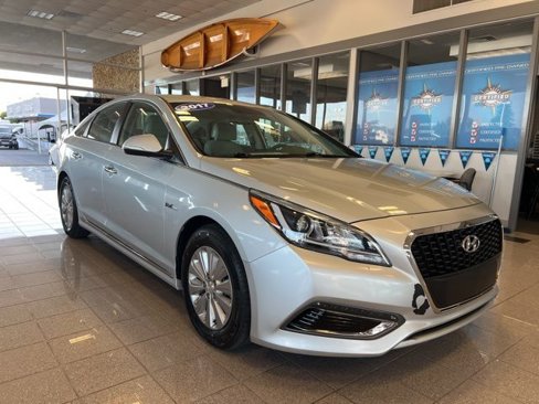 Used 2017 Hyundai Sonata SE image 3