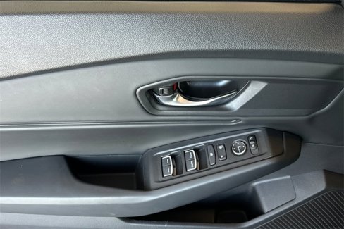 Used 2023 Honda Accord EX image 10