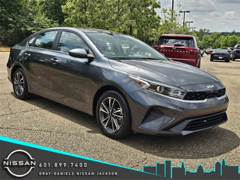 Used 2023 Kia Forte LXS image 1
