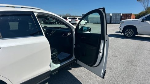 Used 2019 Chevrolet Equinox Premier image 44