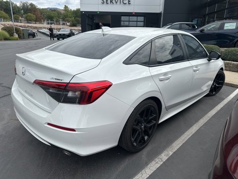 Used 2023 Honda Civic Sport image 4