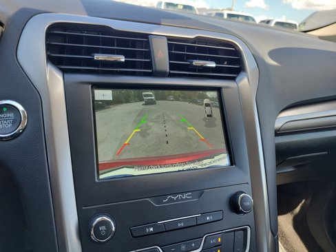 Certified 2020 Ford Fusion SE image 19