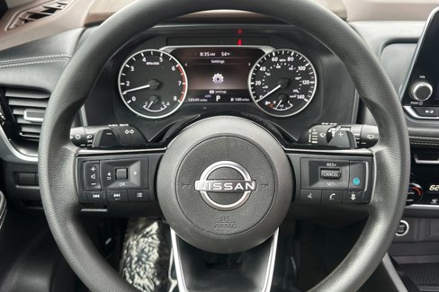 Used 2022 Nissan Rogue SV image 26