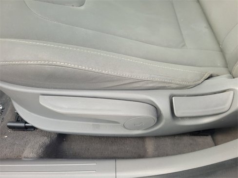 Used 2021 Hyundai Elantra SEL image 4