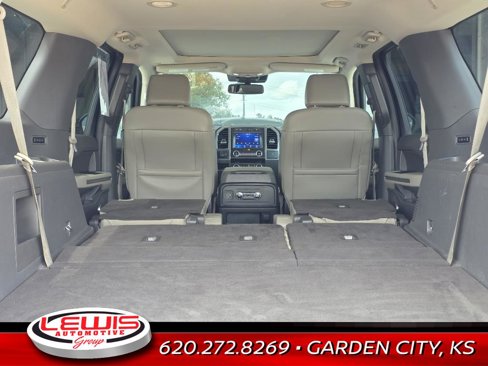 Used 2021 Ford Expedition Max XLT image 32