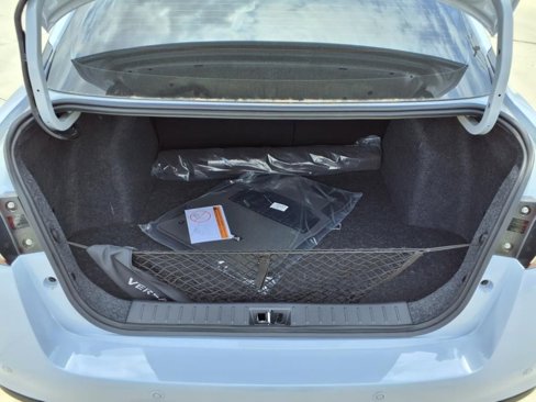New 2025 Nissan Versa SR w/ Trunk Package image 8