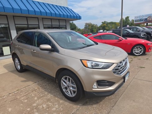 Used 2021 Ford Edge SEL w/ Cargo Accessory Package image 3