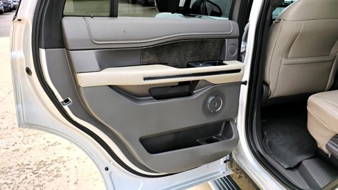 Used 2019 Ford Expedition Limited w/ Equipment Group 302A image 14