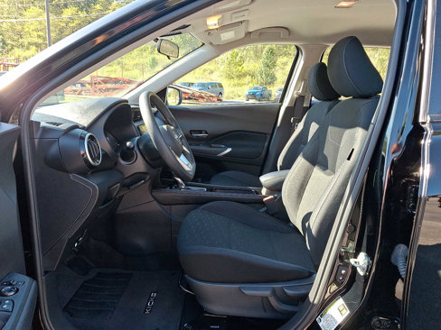 Used 2024 Nissan Kicks SV image 15