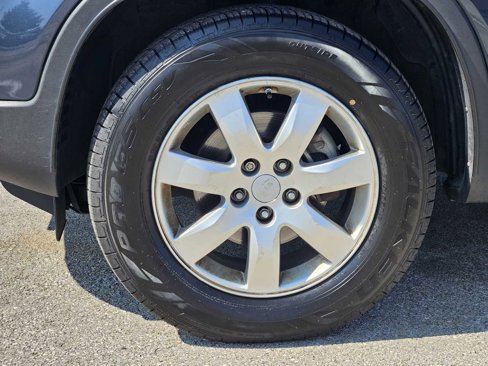 Used 2011 Kia Sorento LX w/ Convenience Pkg image 8