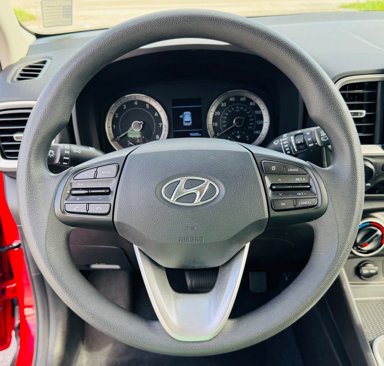 Used 2021 Hyundai Venue SE image 10
