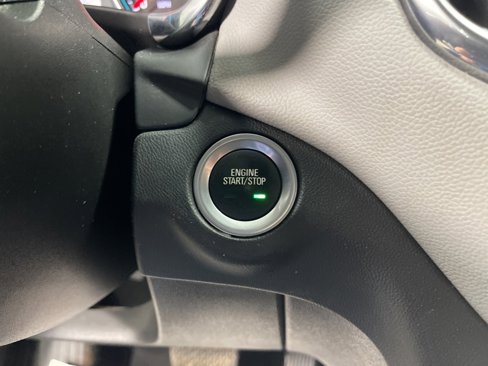 Used 2023 Chevrolet Equinox LT image 23