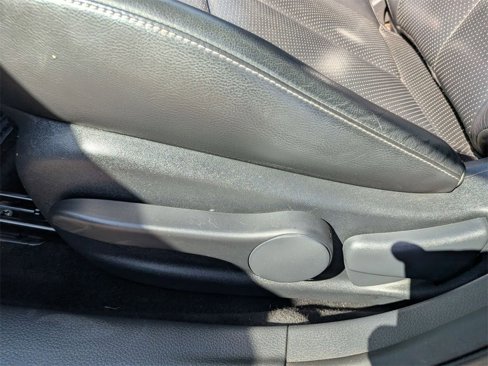 Used 2015 Nissan Sentra SL w/ SL Premium Package image 12