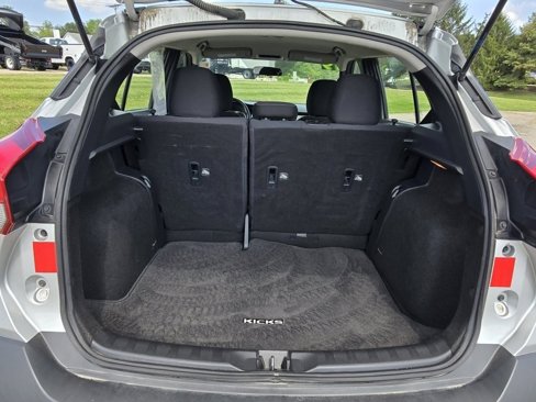 Used 2019 Nissan Kicks S image 13