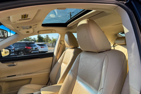 Used 2013 Lexus ES 350 image 17