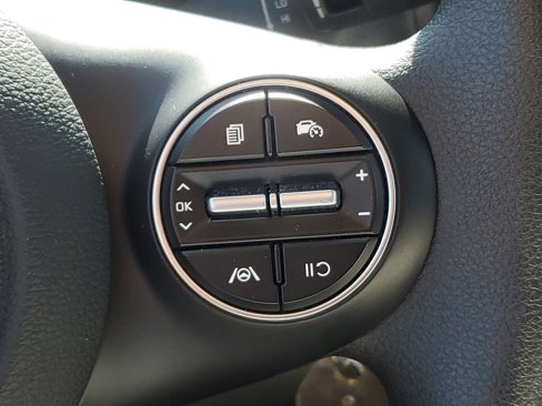 Used 2023 Kia Soul LX image 31
