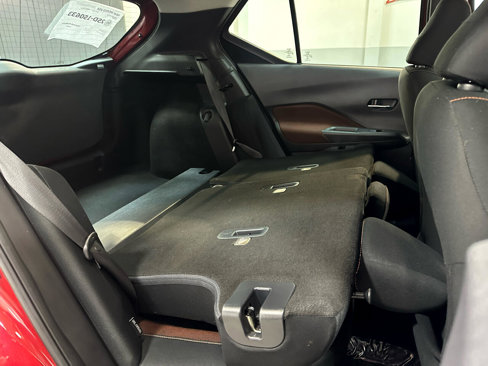 Used 2020 Nissan Kicks SR w/ Exterior Package image 19