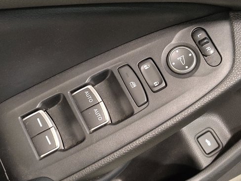 Used 2018 Honda Accord Sport image 27
