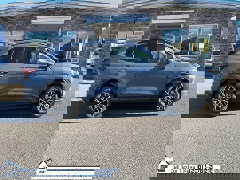 New 2024 Ford Escape SE w/ PHEV Premium Package image 31