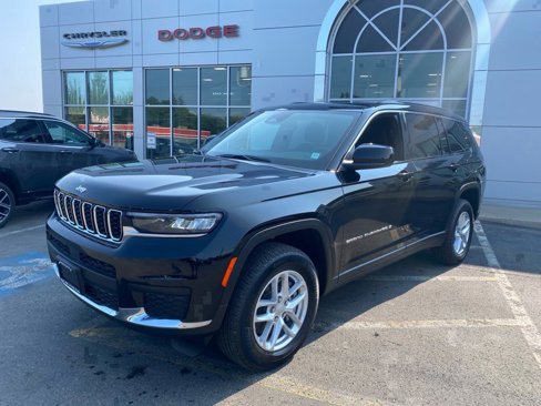 Used 2025 Jeep Grand Cherokee L Laredo w/ Trailer Tow Package image 1