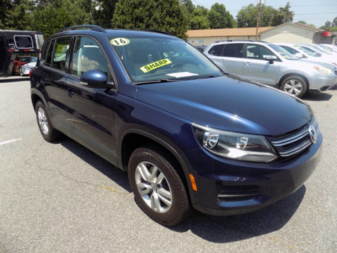 Used 2016 Volkswagen Tiguan S image 4