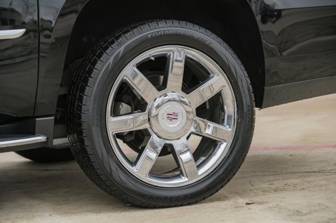 Used 2017 Cadillac Escalade ESV Luxury image 61