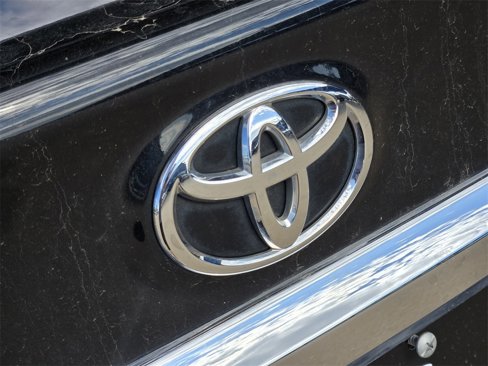 Used 2012 Toyota Corolla S image 30