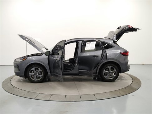 Used 2023 Ford Escape ST-Line image 13
