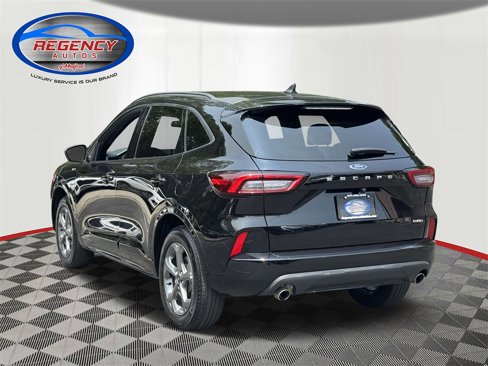 Used 2024 Ford Escape ST-Line image 4