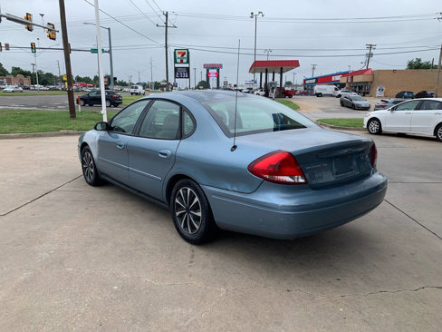 Used 2005 Ford Taurus SE image 7