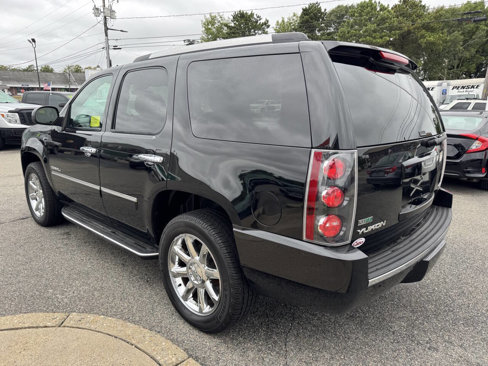 Used 2011 GMC Yukon Denali image 8