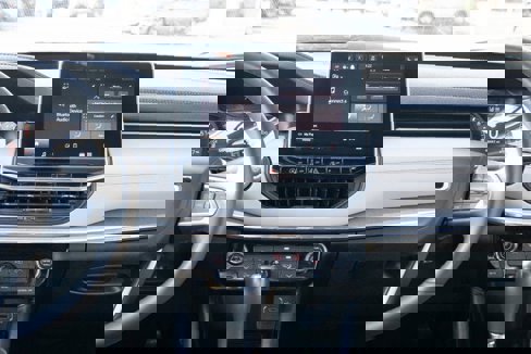 Certified 2024 Jeep Compass Limited image 30