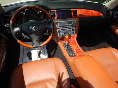 Used 2004 Lexus SC 430 Convertible image 6