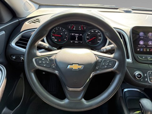 Used 2023 Chevrolet Malibu LT image 9