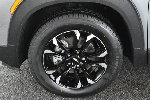 Used 2023 Chevrolet TrailBlazer LT w/ Convenience Package image 11