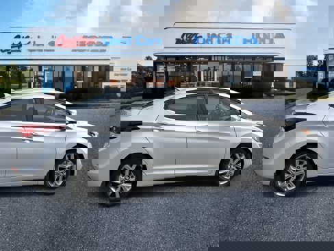 Used 2015 Hyundai Elantra SE w/ Option Group 02 image 6