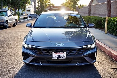 Certified 2024 Hyundai Elantra SEL image 5