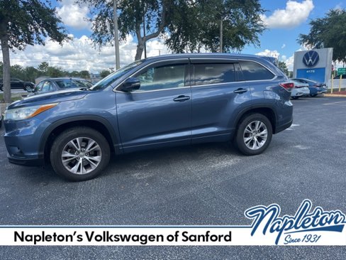 Used 2015 Toyota Highlander XLE image 3