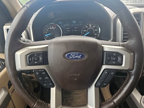 Used 2019 Ford F150 Lariat image 8