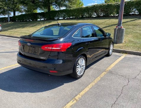 Used 2016 Ford Focus Titanium image 4