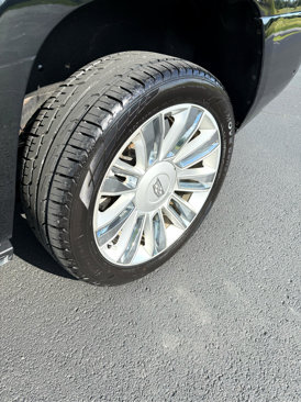Used 2018 Cadillac Escalade Platinum image 9