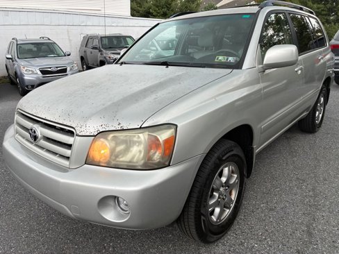 Used 2005 Toyota Highlander Limited image 1