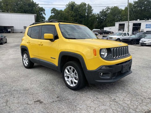 Used 2016 Jeep Renegade Latitude image 1