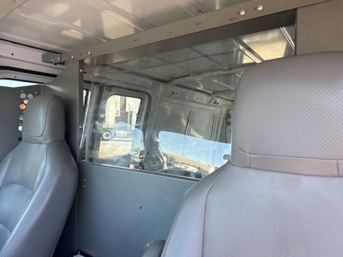 Used 2011 Ford E-250 and Econoline 250 image 9