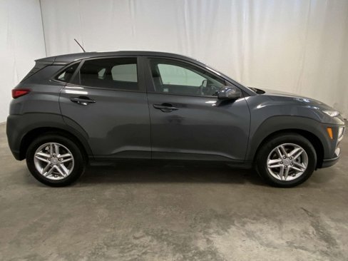 Used 2021 Hyundai Kona SE w/ Cargo Package image 2